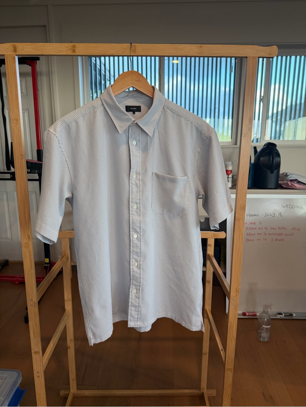 BEAMS Men's Short-Sleeve Button-Down Shirt in Light Blue Pinstripe
